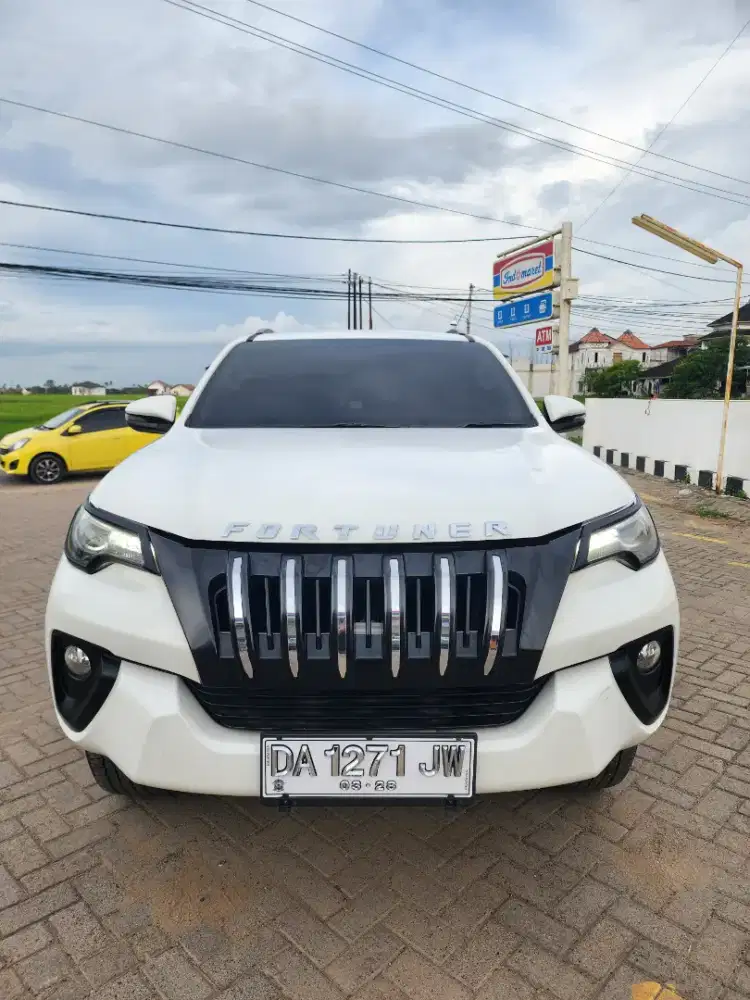 Toyota Fortuner SRZ Trd s 2.7 2017 Matic Bensin