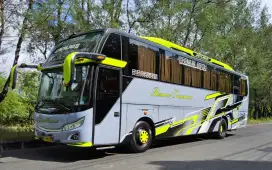Bus pariwisata hino di jual murah