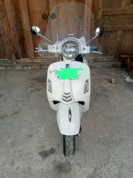 Vespa GTS IGet 150 ABS