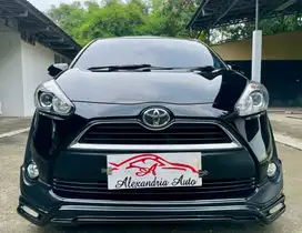 Toyota Sienta 2018 V 1.5 AT Hitam servis record Istimewa banget!
