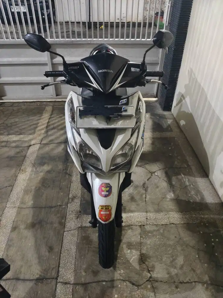 Dijual Cepat Honda Vario techno 2013 Warna Putih-Hitam