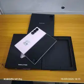 Samsung Galaxy Z Fold 6 5G ram 12 internal 1 TB lengkap ori Resmi ya