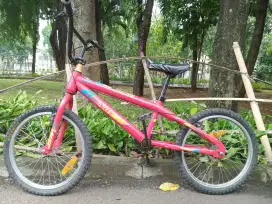 Sepeda BMX Trendy ukuran Ban 20