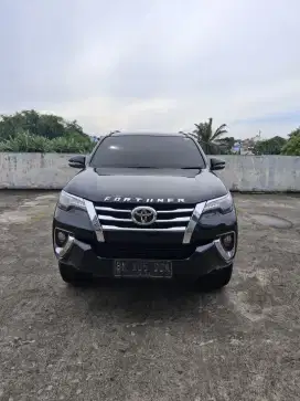 Toyota Fortuner 2.4 VRZ 4x2 AT 2017