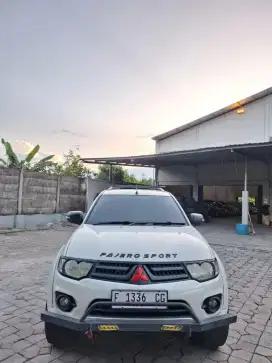 Pajero 2013 exceed diesel matic. Km 150rb