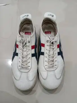 SEPATU ONITSUKA TIGER MEXICO 66 SD