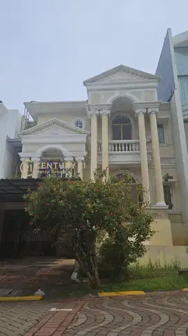 Dijual Rumah Mewah Nyaman di Pantai Indah Kapuk, Jakarta Utara