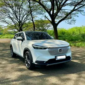 Dijual Mobil Honda HRV 2022 Putih