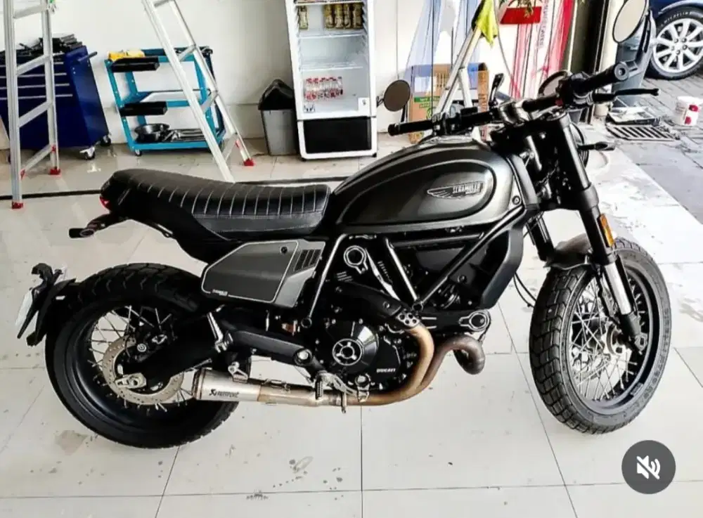 FOR SALE!! DUCATI SCRAMBLER NIGHTSHIFT 800 2024