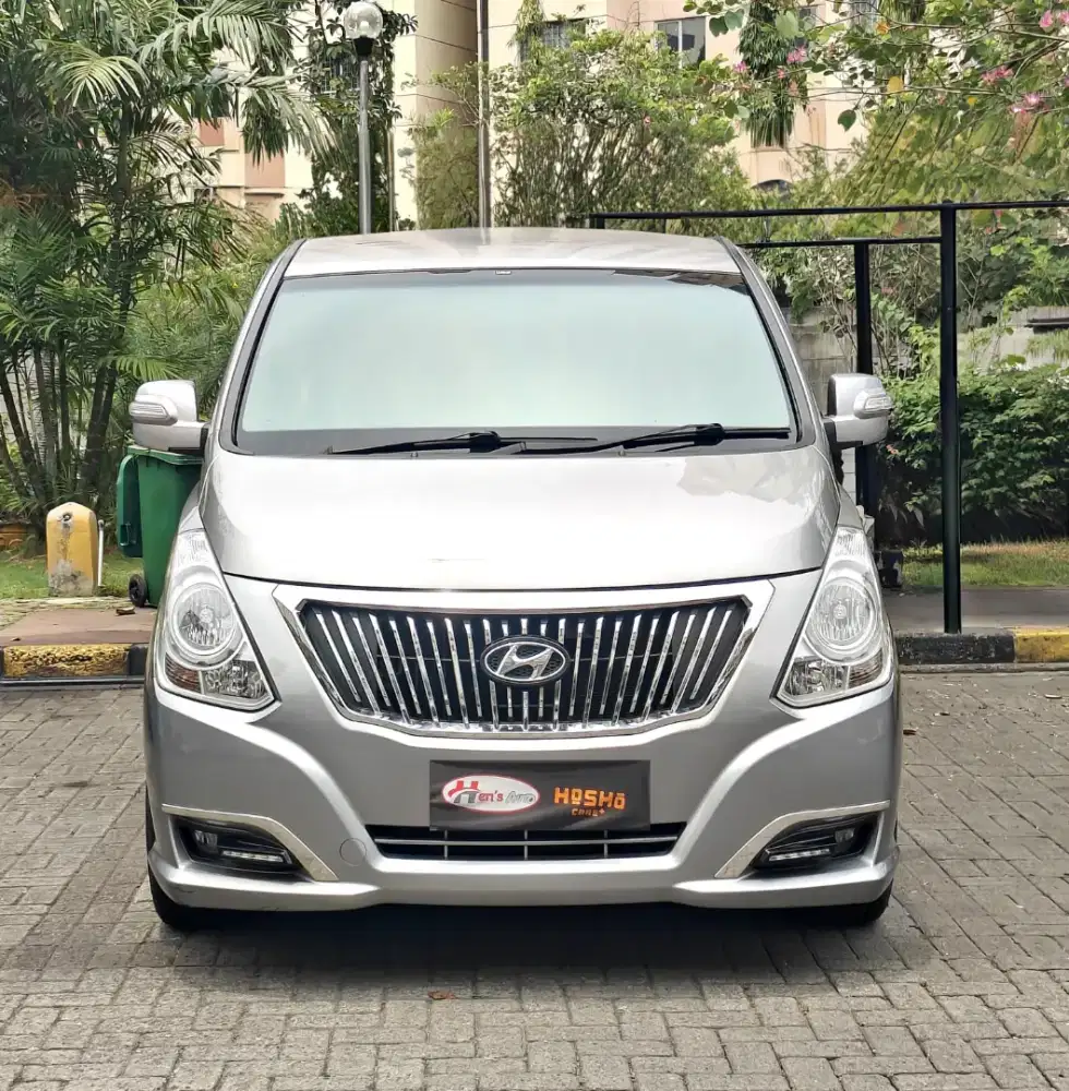 DP 12jt KM LOW Hyundai H1 H-1 XG 2018 Abu Metalik