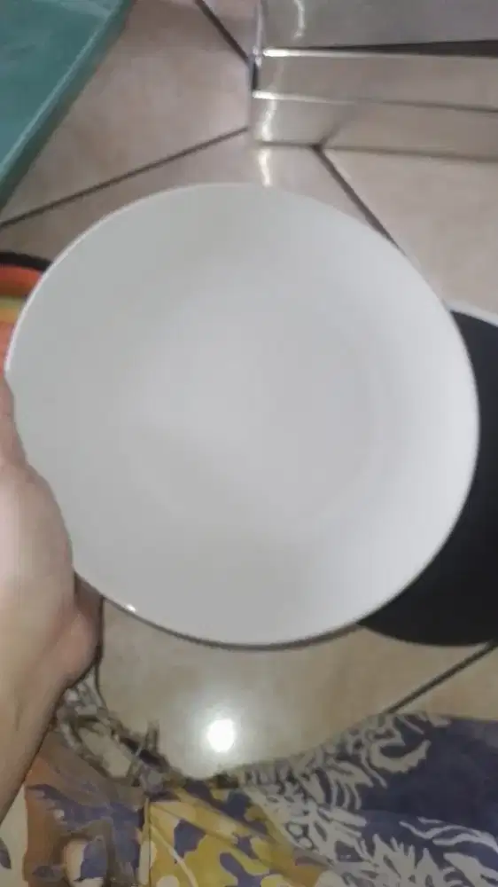 Aneka Piring Porcelain