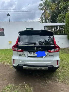 SUZUKI XL7 ALPHA AT HYBRID TWO TONE