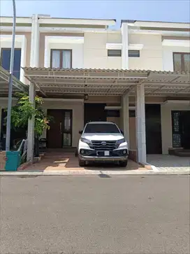 Dijual cepat rumah rapi siaphuni di Cluster Burgundy Summarecon Bekasi