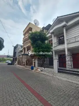 DIJUAL VILLA VILLA GREEN GARDEN | DAERAH KESAWAN (TJIA TJAI)