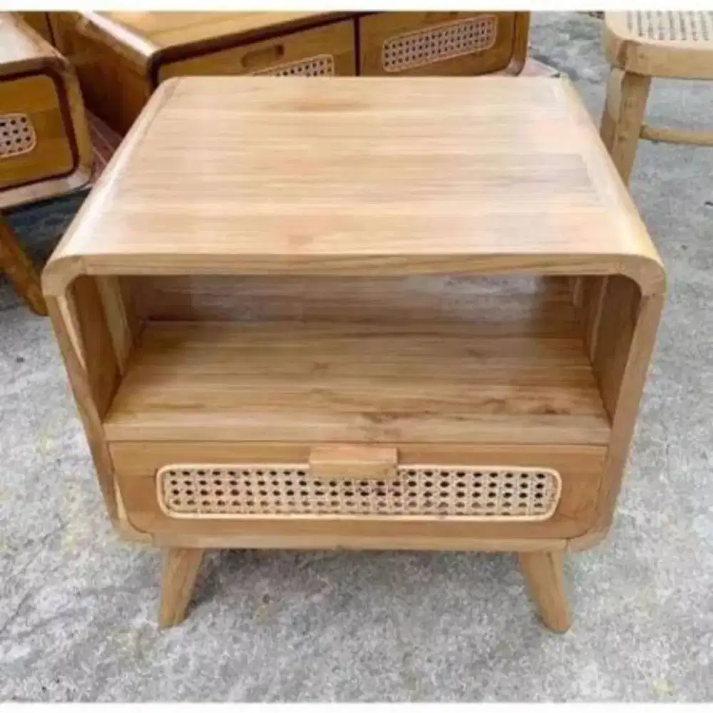 Nakas retro minimalis