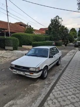 Corolla SE saloon 1987 Mulus Terawat
