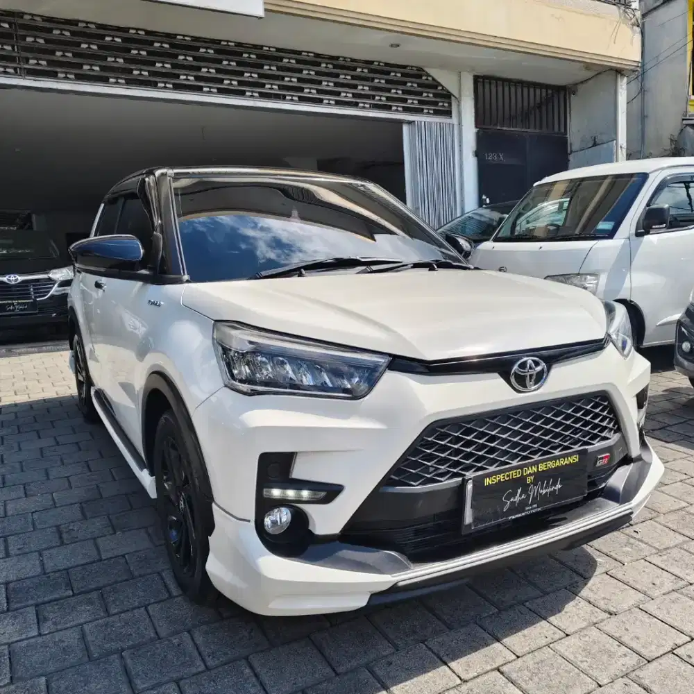 Raize 1.0 Turbo GR Sport Two tone CVT Pmk.an 2023