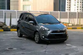 !! UNIT KELUARGA !! TOYOTA SIENTA 1..5 V A/T BENSIN 2017