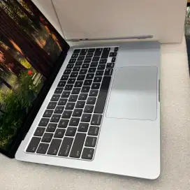Macbook Air M4 - M4|16GB|256GB|13.3INCH-GARANSI ON