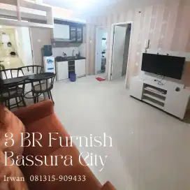 Sewakan 3 Bedroom Furnished Apartemen Bassura City Lantai Rendah