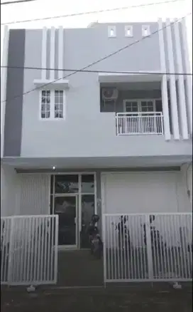 Rumah 2 Lantai Siap Huni Pusat Kota Sidoarjo