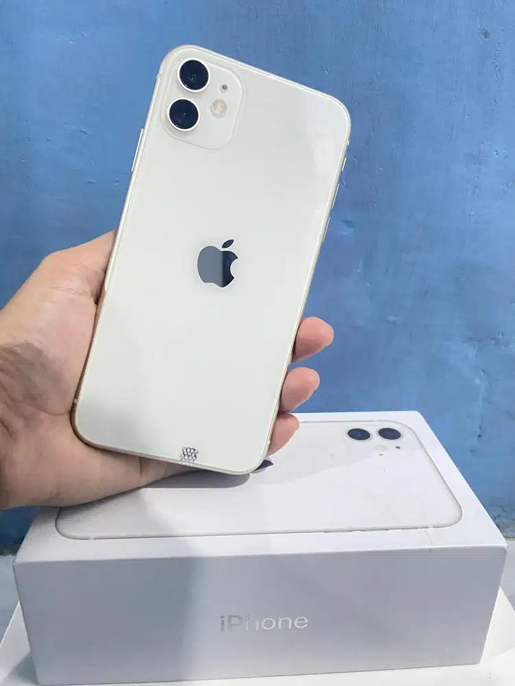 iPhone 11 64gb inter wifi only (sim terkunci)