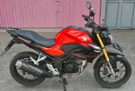 CB150R streetfire 2021