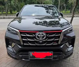 Toyota Fortuner TRD Sportivo 2021 (nego)