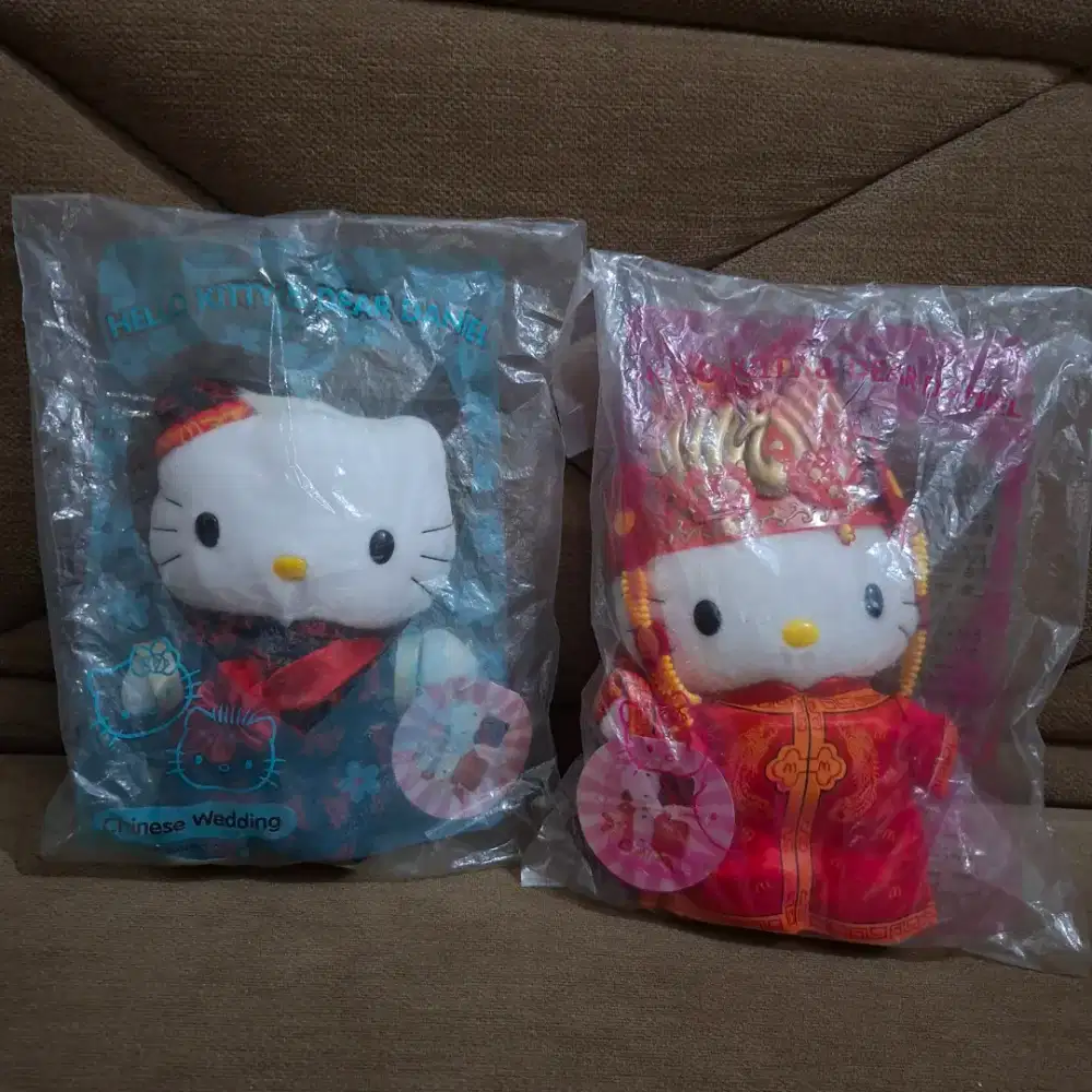 Boneka Hello Kitty dan Dear Daniel Happy Meal McDonalds (2 pcs)