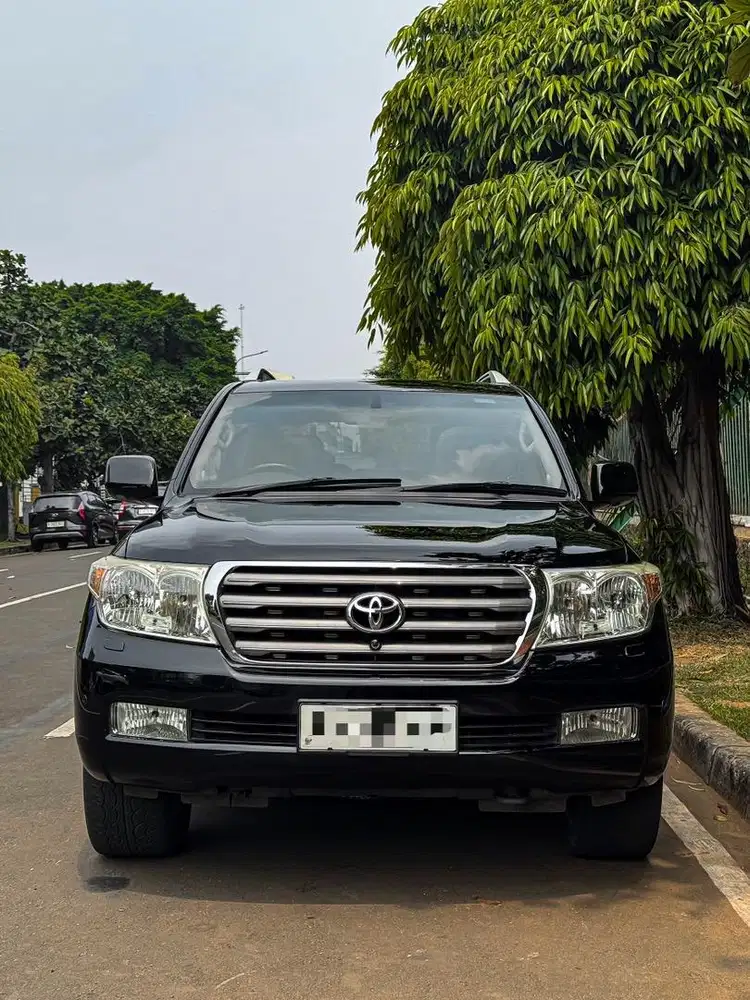 Toyota landcruiser ZX 2010 bensin land cruiser zx cbu japan lc bensin
