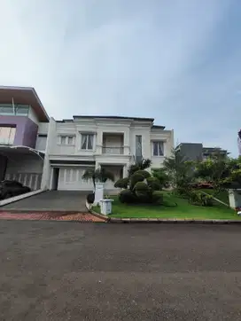 Rumah Cantik Siap Huni Strategis Cluster Crown PHG Gading Serpong