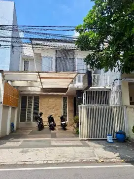 Rumah Setrategis Poros Jalan Area D Tondano Sawojajar