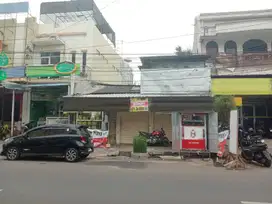 Dijual Ruko Tengah Kota Lokasi di Jl. Kyai Saleh Semarang