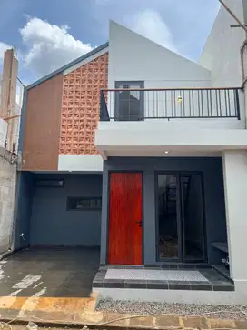 Rumah siap huni modern ada mezzanine 8 menit ke Mall the park sawangan