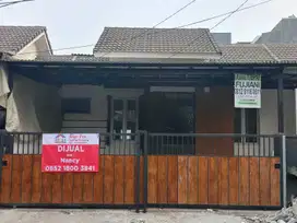 Dijual Cepat rumah di Citra Raya di Bundaran 4