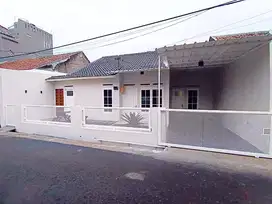 JUAL CEPAT RUMAH MEWAH MINIMALIS STRAREGIS SOEKARNO HATTA