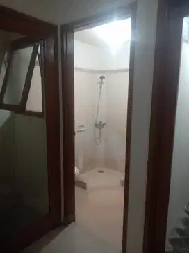 Disewakan Rumah Bagus terawat ala vila