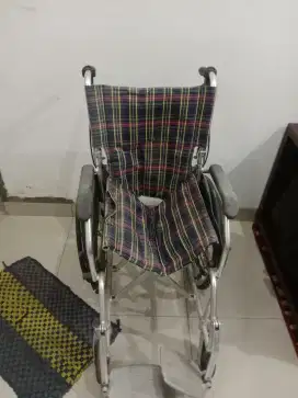 P kursi roda dijual segera