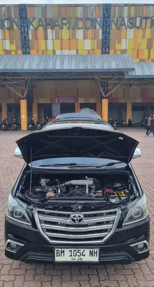 KIJANG INNOVA DIESEL/SOLAR E+ MANUAL 2014