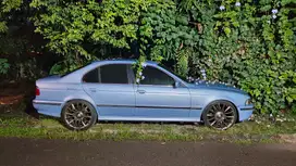BMW 528i 1997 Bensin