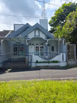 DISEWAKAN RUMAH 2 LANTAI PUDAKPAYUNG BANYUMANIK
