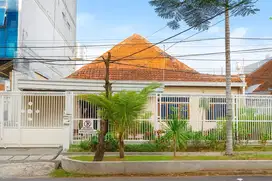 BEST LOC! Rumah klasik Sayap Riau A yani Bandung
