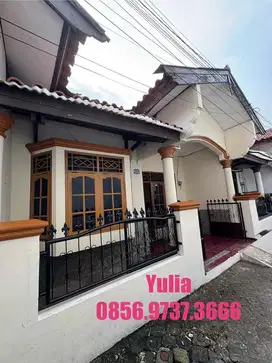 RUMAH DIKONTRAKAN BULANAN DI KEBON JERUK JAKARTA BARAT