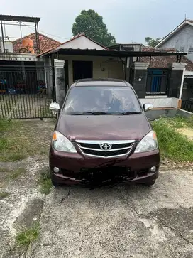 Avanza matic 2011