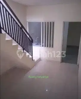 Rumah 2 Lantai Bagus di Cluster Havana , Tangerang
