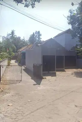 Rumah dan kios murah di ngestiharjo kasihan dekat dg umy malioboro