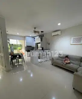 Rumah 2 Lantai Bagus di Cluster Alden Pinewood , Tangerang
