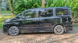 Toyota Voxy 2018 Bensin