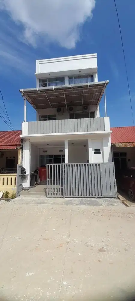 DIJUAL BANGUNAN KOST 3 LANTAI