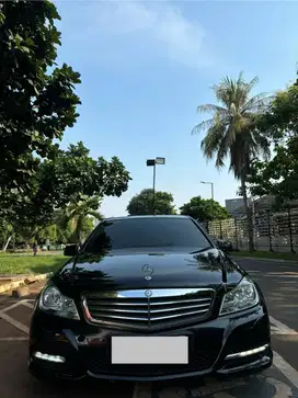 MobilMercedes-Benz Mercy C 200.CGI.matic tipe clasic  tahun 2013